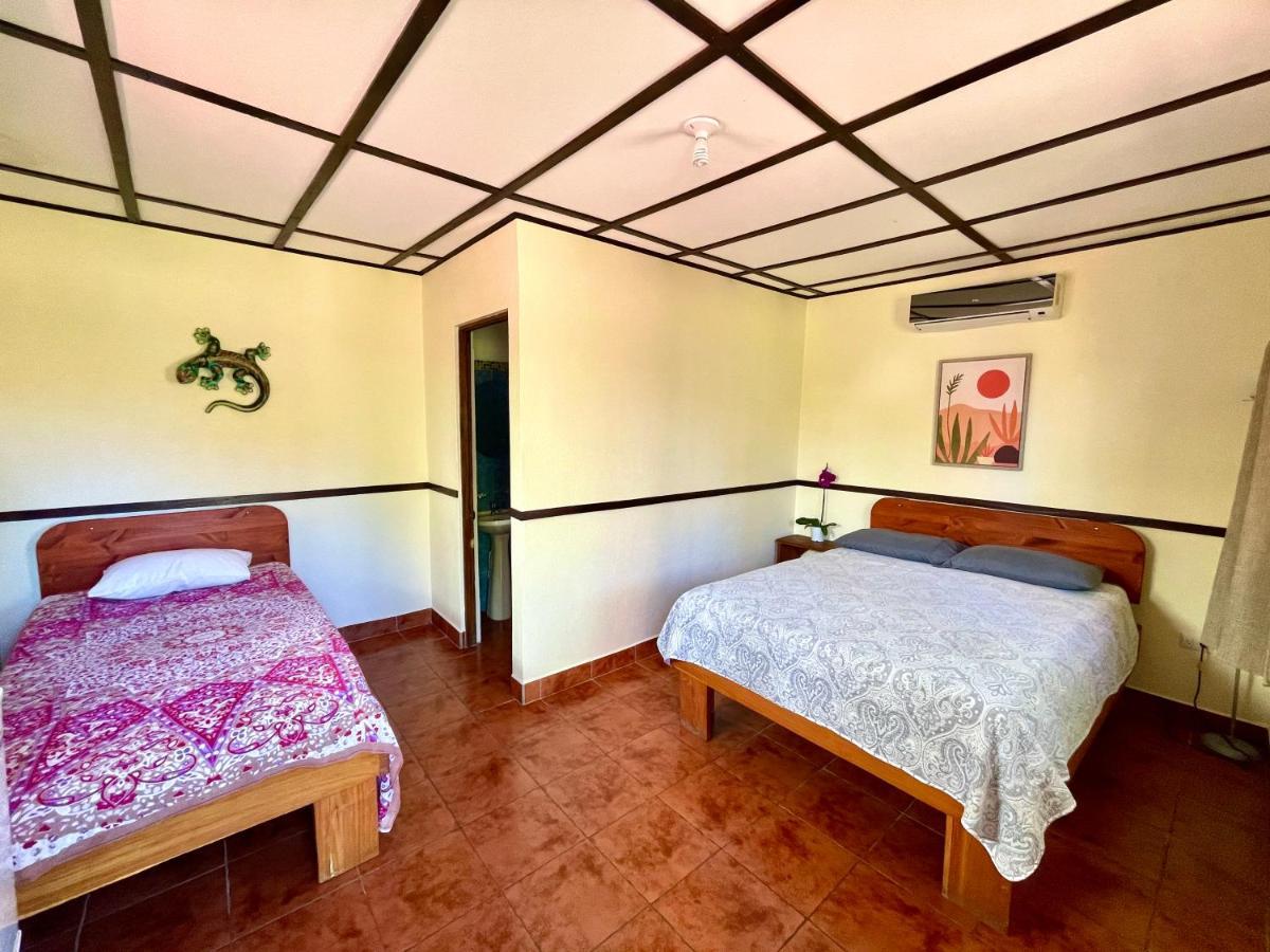 Hotel Brisa Del Mar à Playa Hermosa  Extérieur photo