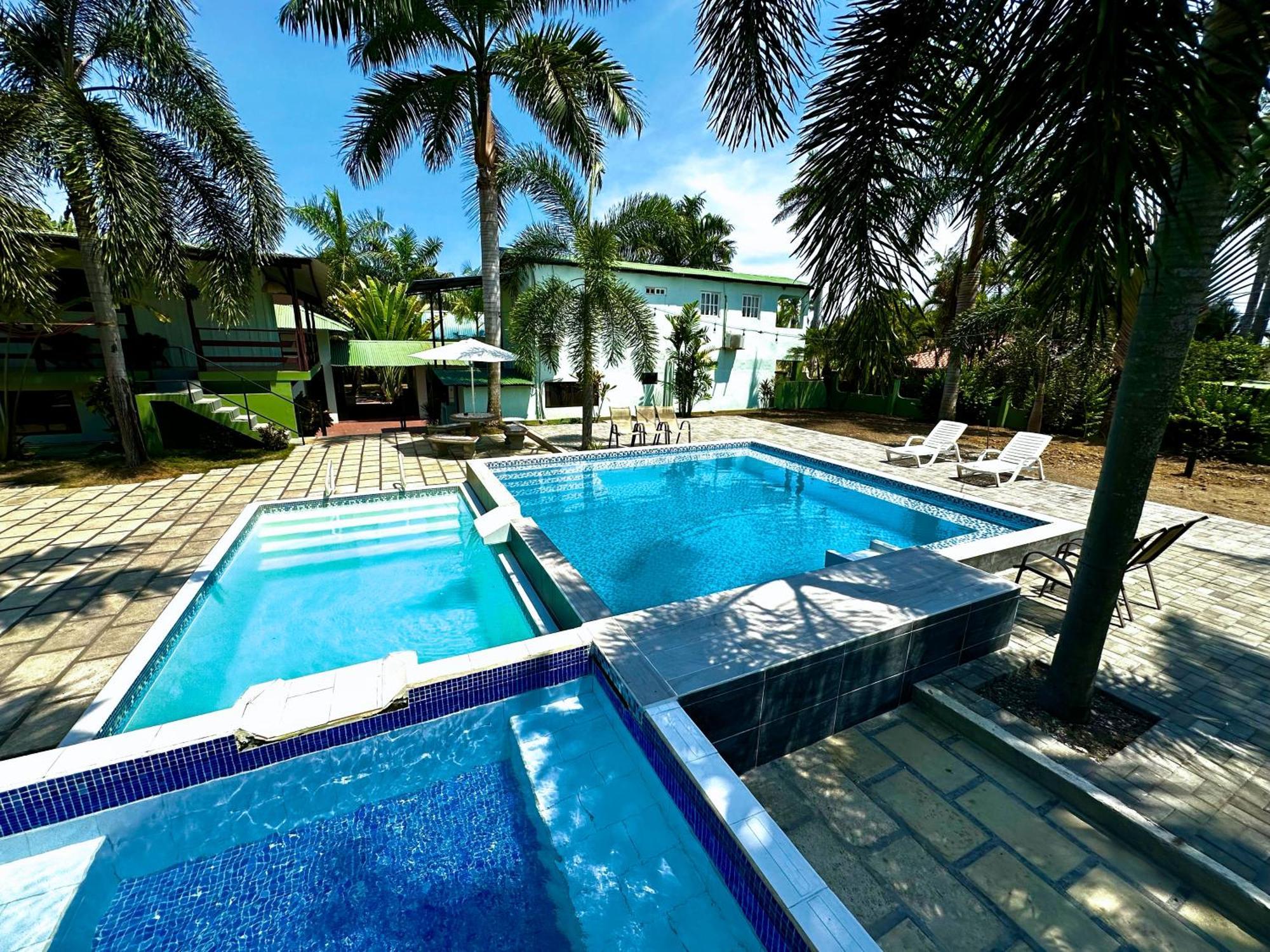 Hotel Brisa Del Mar à Playa Hermosa  Extérieur photo